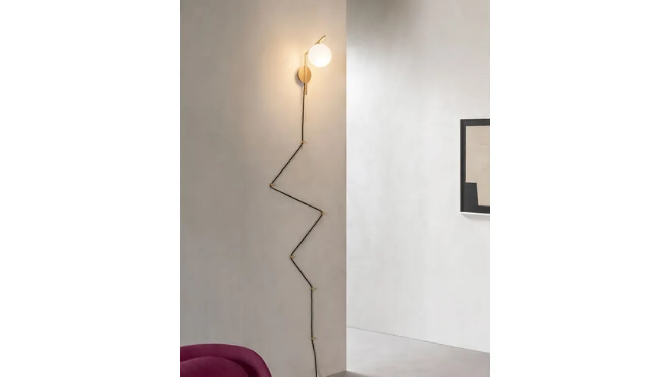 Dodo A wall lamp by Riflessi.