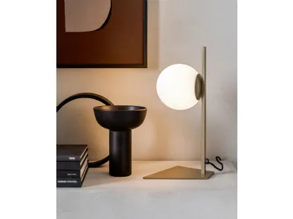 Meridian T table lamp by Riflessi.