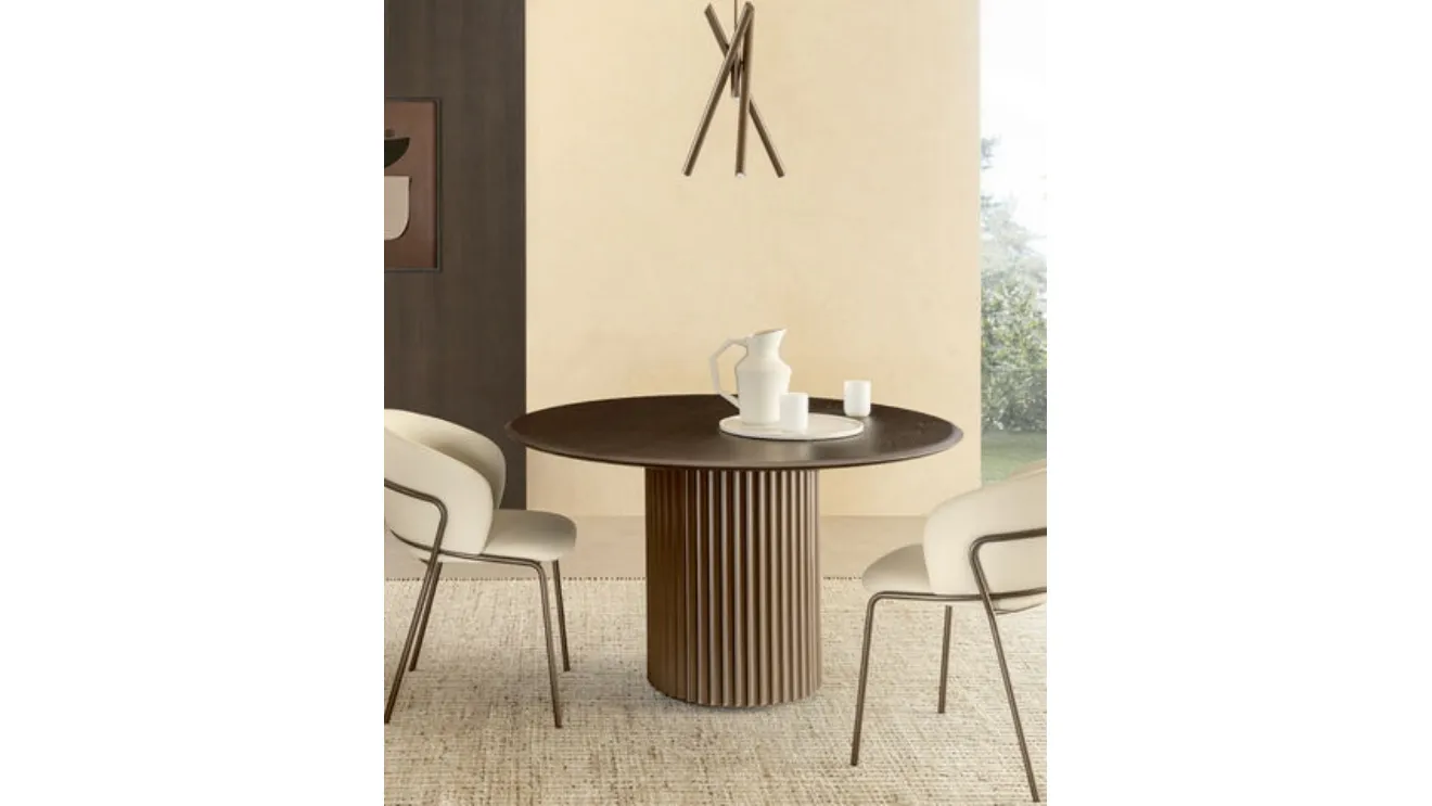 Round wooden Enea table by Riflessi.